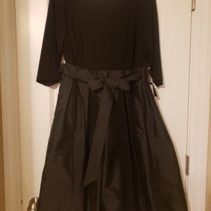 Black dress (Adrianna Papell)